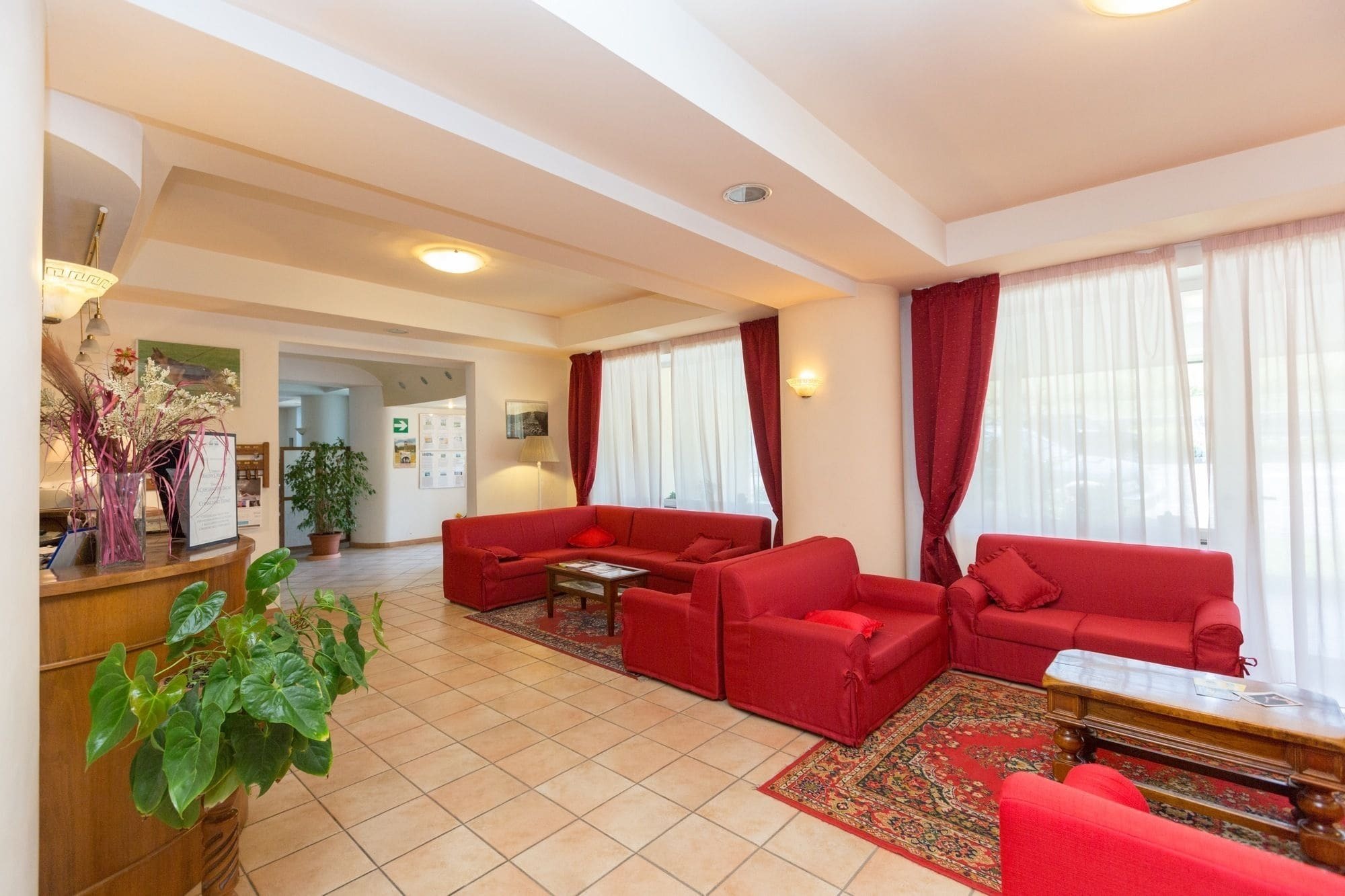Hotel Gambrinus Аббадія-Сан-Сальваторе Екстер'єр фото